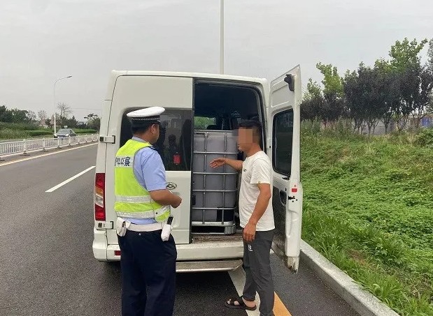 7月份全市范圍內(nèi)面包車集中整治！