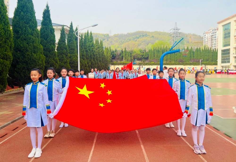 科技文體交融，“五育”之花盛放 ——北竹島小學(xué)第十四屆科技·文化·體育綜合運(yùn)動(dòng)會(huì)盛大開(kāi)幕